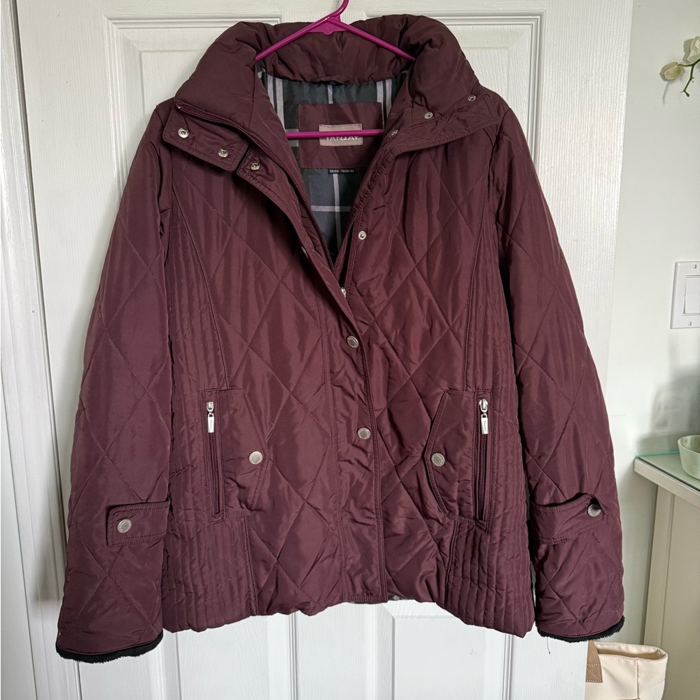 Women's Quilted Jacket - Burgundy